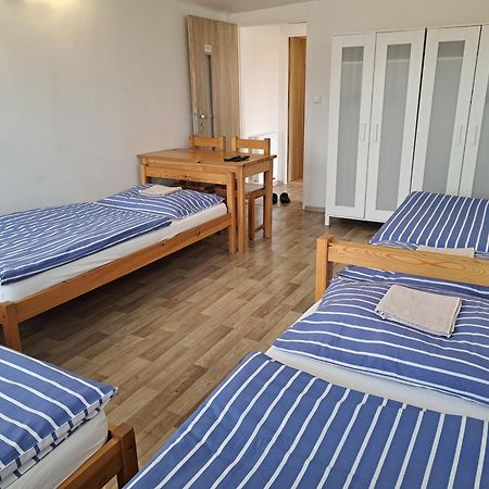 Apartman Plasy Esterno foto