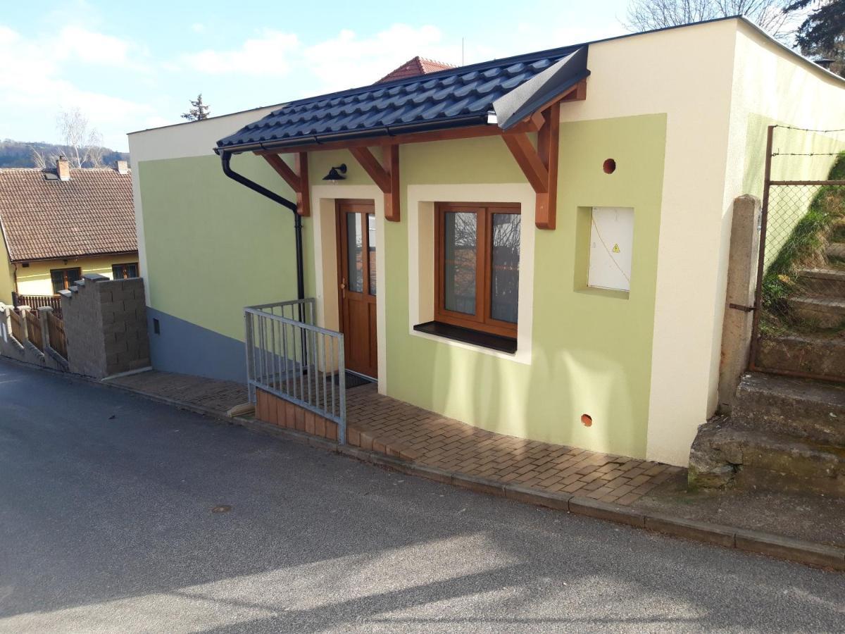 Apartman Plasy Esterno foto