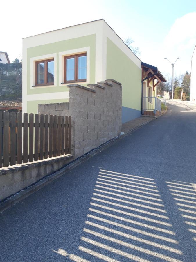 Apartman Plasy Esterno foto