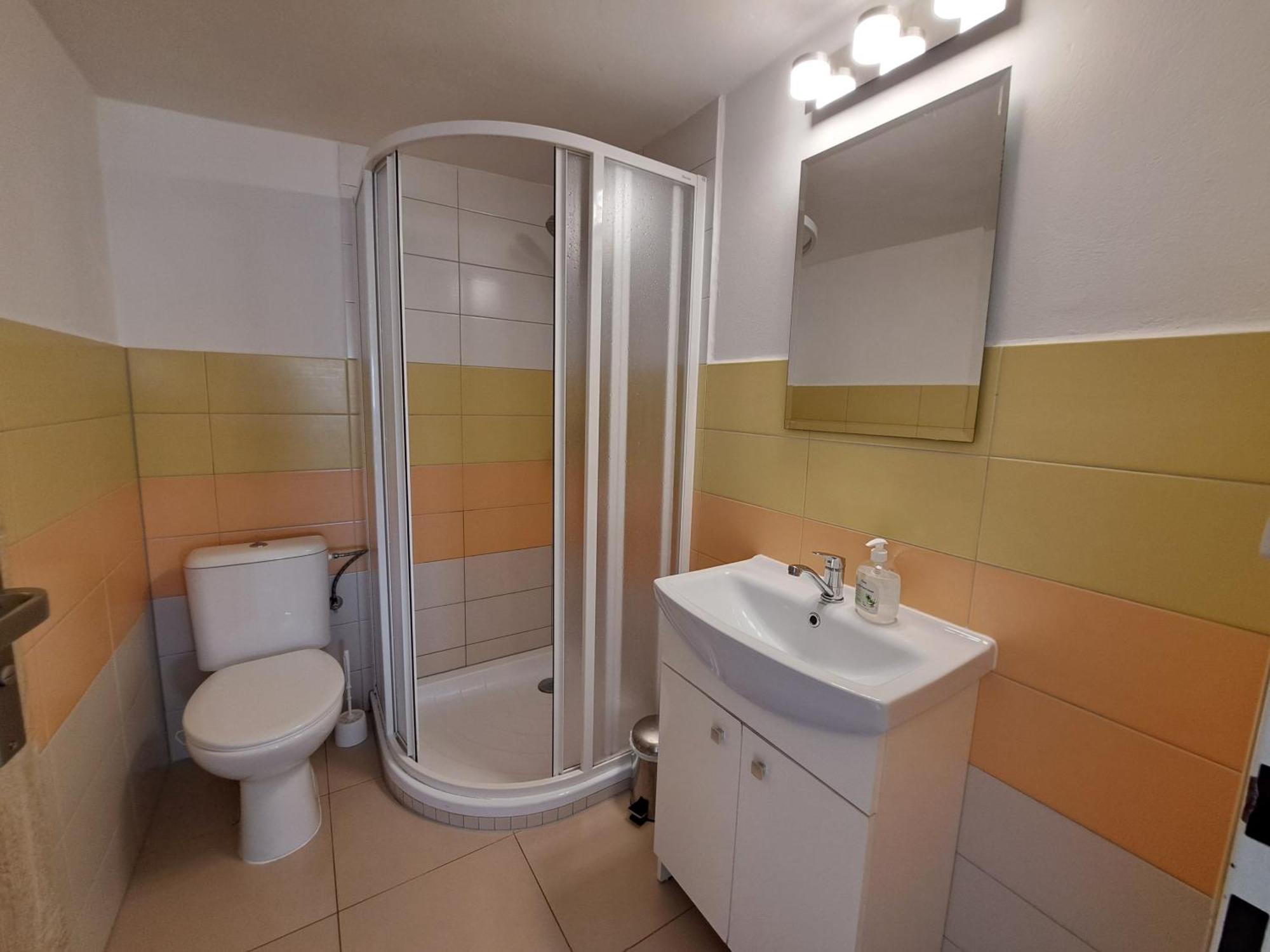 Apartman Plasy Esterno foto